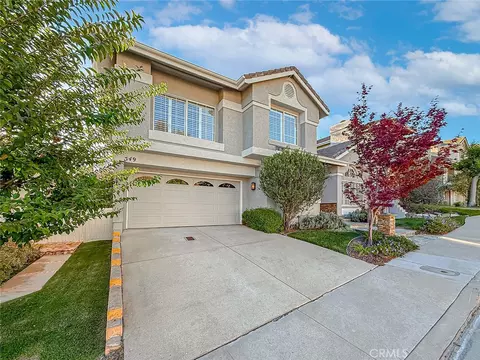 Exterior - 549 Myrtle Ct, Oak Park, CA 91377 photo 2 of 20