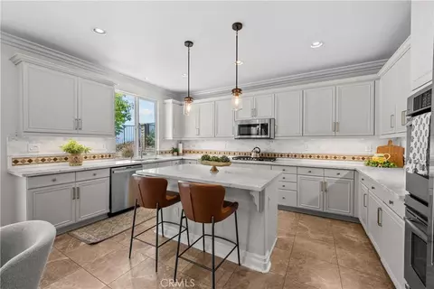 Kitchen - 19628 Mathilde Ln, Saugus, CA 91350 photo 2 of 3