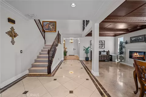 Entry Way - 19628 Mathilde Ln, Saugus, CA 91350 photo 5 of 8