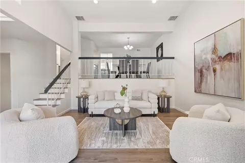 5800 Owensmouth Ave #14, Woodland Hills, CA 91367