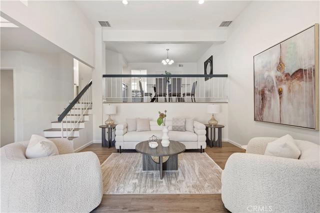 5800 Owensmouth Ave #14, Woodland Hills, CA 91367