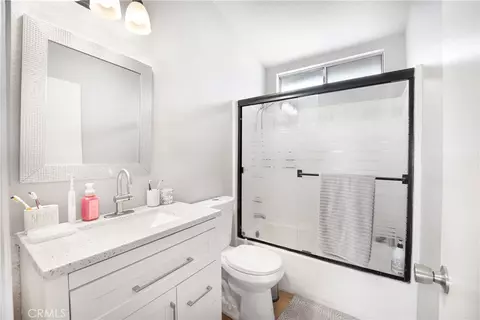 Bath - 5347 E Avenue R11, Palmdale, CA 93552 photo 2 of 4