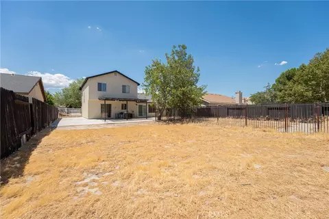 Exterior - 5347 E Avenue R11, Palmdale, CA 93552 photo 4 of 9