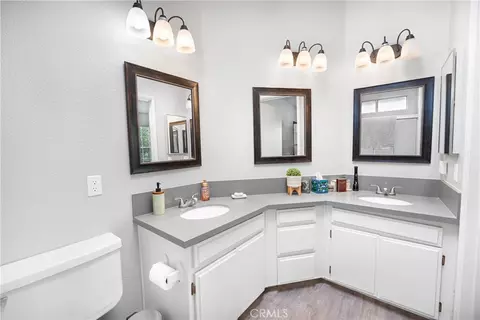 Bath - 5347 E Avenue R11, Palmdale, CA 93552 photo 4 of 4