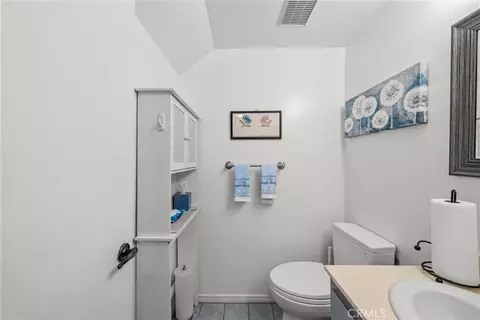 Bath - 16745 Vanowen, Van Nuys, CA 91406 photo 2 of 2