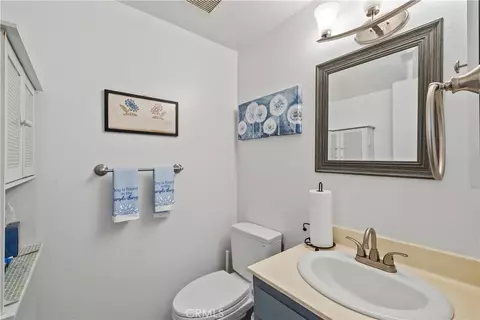 Bath - 16745 Vanowen, Van Nuys, CA 91406 photo 1 of 2
