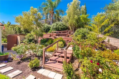 Exterior - 12077 Haven Crst, Moorpark, CA 93021 photo 7 of 9
