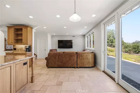 Living - 12077 Haven Crst, Moorpark, CA 93021 photo 6 of 8
