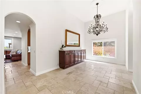 Entry Way - 12077 Haven Crst, Moorpark, CA 93021 photo 3 of 8