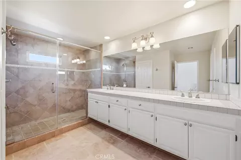 Bath - 12077 Haven Crst, Moorpark, CA 93021 photo 6 of 7