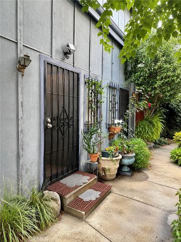 9346 Van Nuys Blvd #4, Panorama City, CA 91402