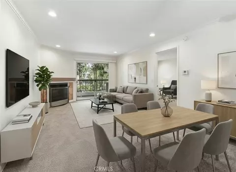 5535 Canoga #209, Woodland Hills, CA 91367