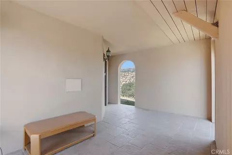 Entry Way - 19701 Dovetail, Tehachapi, CA 93561 photo 6 of 8