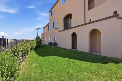 Exterior - 19701 Dovetail, Tehachapi, CA 93561 photo 11 of 15