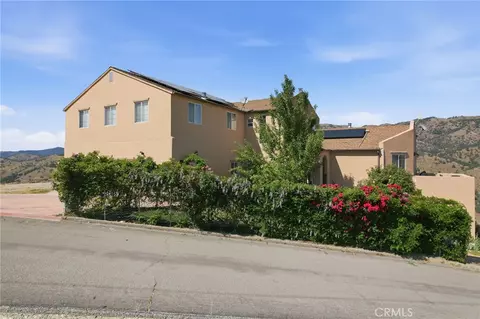 Exterior - 19701 Dovetail, Tehachapi, CA 93561 photo 3 of 15