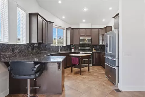 Kitchen - 19701 Dovetail, Tehachapi, CA 93561 photo 1 of 5
