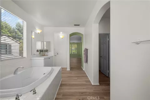 Entry Way - 28454 Cascade, Castaic, CA 91384 photo 4 of 5