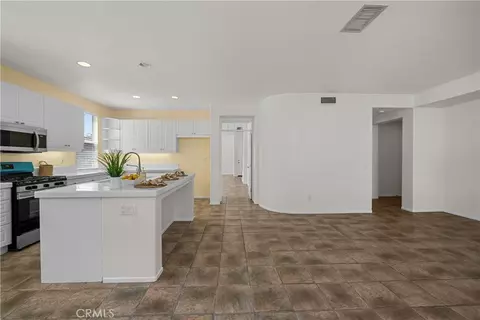 Entry Way - 28454 Cascade, Castaic, CA 91384 photo 2 of 5