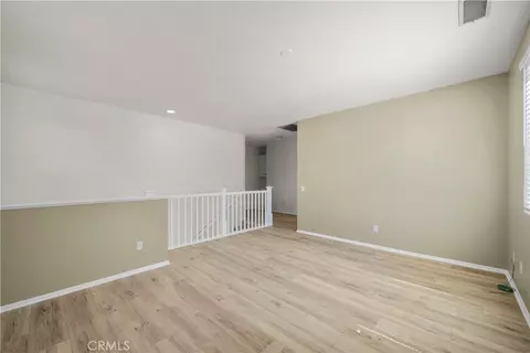Living - 28454 Cascade, Castaic, CA 91384 photo 13 of 15