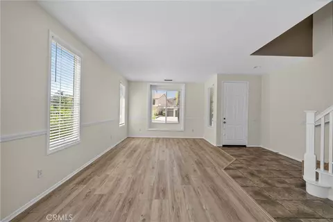 Living - 28454 Cascade, Castaic, CA 91384 photo 2 of 15