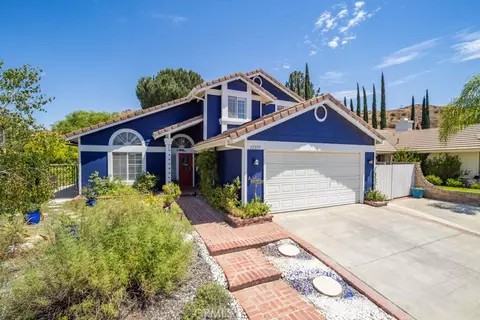 Exterior - 22237 Birmingham Pl, Saugus, CA 91350 photo 13 of 13
