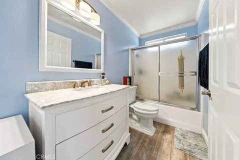 Bath - 22237 Birmingham Pl, Saugus, CA 91350 photo 3 of 4