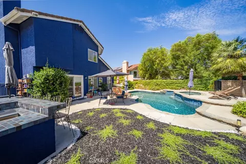 Exterior - 22237 Birmingham Pl, Saugus, CA 91350 photo 5 of 14