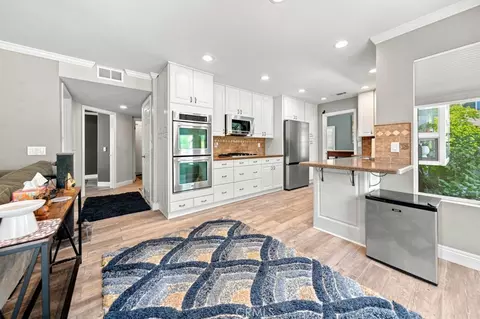 Kitchen - 22237 Birmingham Pl, Saugus, CA 91350 photo 6 of 6