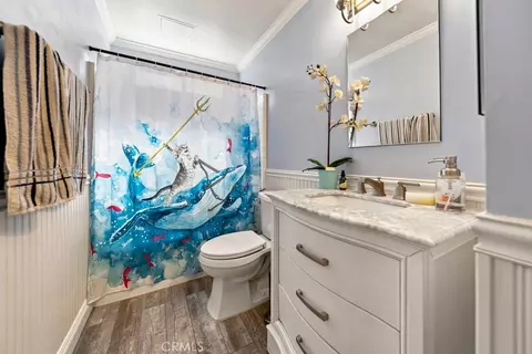 Bath - 22237 Birmingham Pl, Saugus, CA 91350 photo 4 of 4