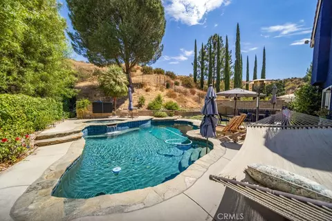 Exterior - 22237 Birmingham Pl, Saugus, CA 91350 photo 9 of 13