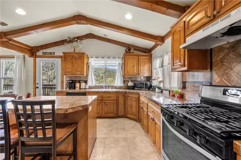 Kitchen - 820 Arbula, Crestline, CA 92325 photo 1 of 5