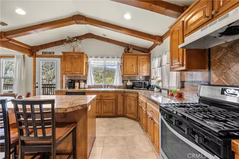 Kitchen - 820 Arbula, Crestline, CA 92325 photo 1 of 5