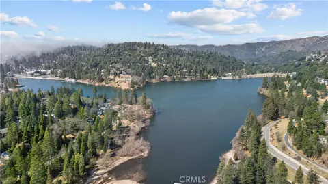 View/Area - 820 Arbula, Crestline, CA 92325 photo 3 of 6