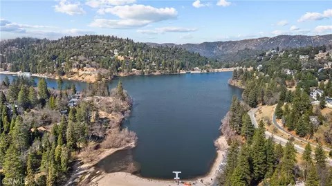 View/Area - 820 Arbula, Crestline, CA 92325 photo 3 of 6