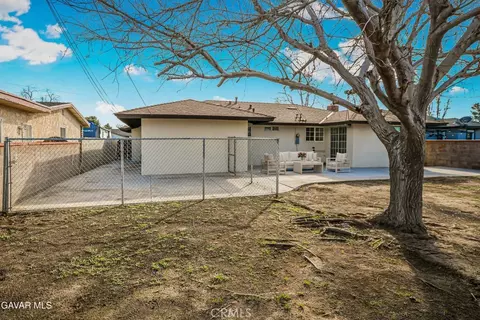 Exterior - 45503 11th St W, Lancaster, CA 93534 photo 5 of 5