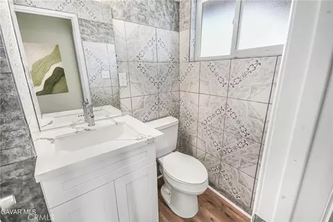 Bath - 45503 11th St W, Lancaster, CA 93534 photo 2 of 2