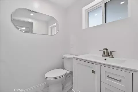Bath - 7515 Mcgroarty, Tujunga, CA 91042 photo 1 of 5