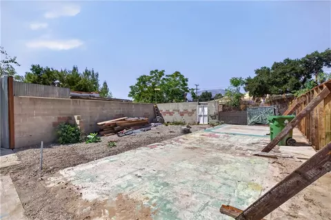 Exterior - 7515 Mcgroarty, Tujunga, CA 91042 photo 8 of 12