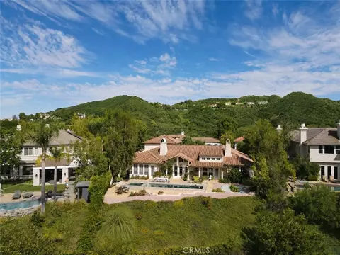 3315 Via Verde Ct, Calabasas, CA 91302