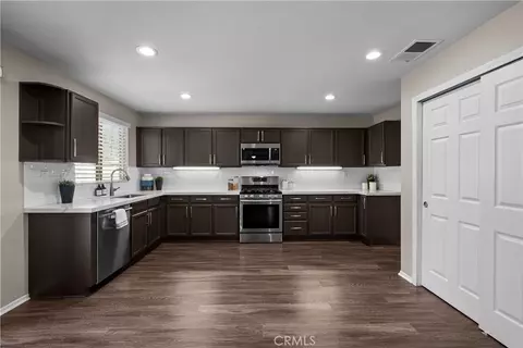 Kitchen - 28244 Springvale, Castaic, CA 91384 photo 1 of 4