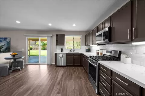 Kitchen - 28244 Springvale, Castaic, CA 91384 photo 2 of 4