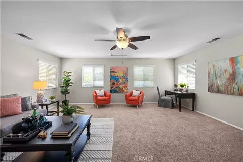 Living - 28244 Springvale, Castaic, CA 91384 photo 4 of 6