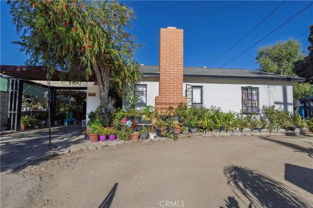 6832 Bellaire Ave, North Hollywood, CA 91605