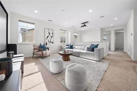 Entry Way - 22384 Riverstream Ct, Saugus, CA 91350 photo 5 of 6