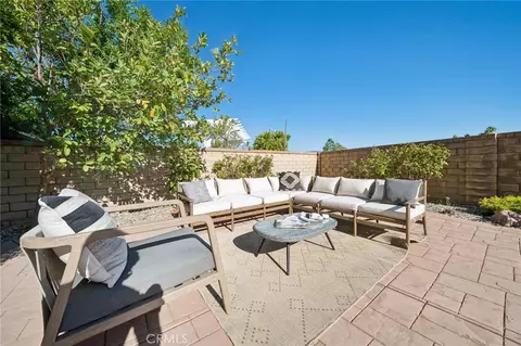 Exterior - 22384 Riverstream Ct, Saugus, CA 91350 photo 11 of 16