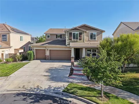 Exterior - 22384 Riverstream Ct, Saugus, CA 91350 photo 13 of 16