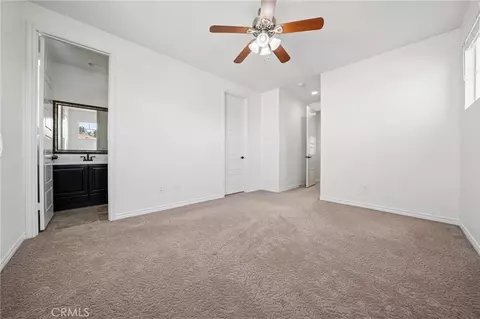 Bedroom - 22384 Riverstream Ct, Saugus, CA 91350 photo 6 of 10
