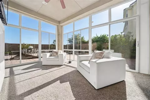 Exterior - 22384 Riverstream Ct, Saugus, CA 91350 photo 7 of 16