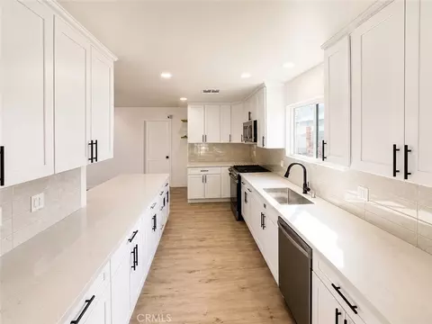 8908 Lev Ave, Arleta, CA 91331 photo 3