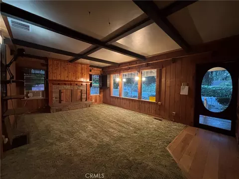 Living - 4241 Eve, Simi Valley, CA 93063 photo 1 of 4
